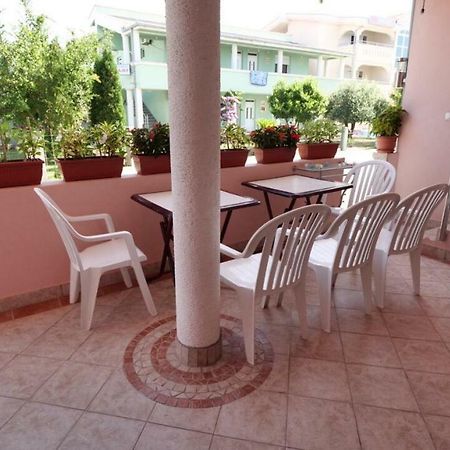 Familien Apartment Zeno Улцин Екстериор снимка